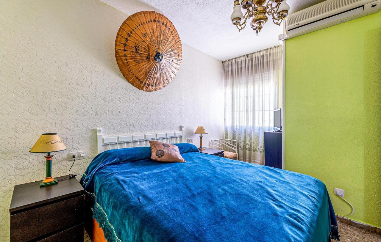 4 Bedroom Nice Apartment In Torremolinos Exterior foto